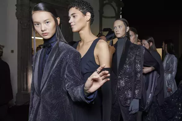 Nakoukněte do zákulisí módní přehlídky Sportmax Nakoukněte do zákulisí módní přehlídky Sportmax