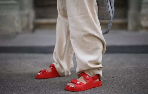 „Ugly sneakers” střídají „ugly sandals” „Ugly sneakers” střídají „ugly sandals”