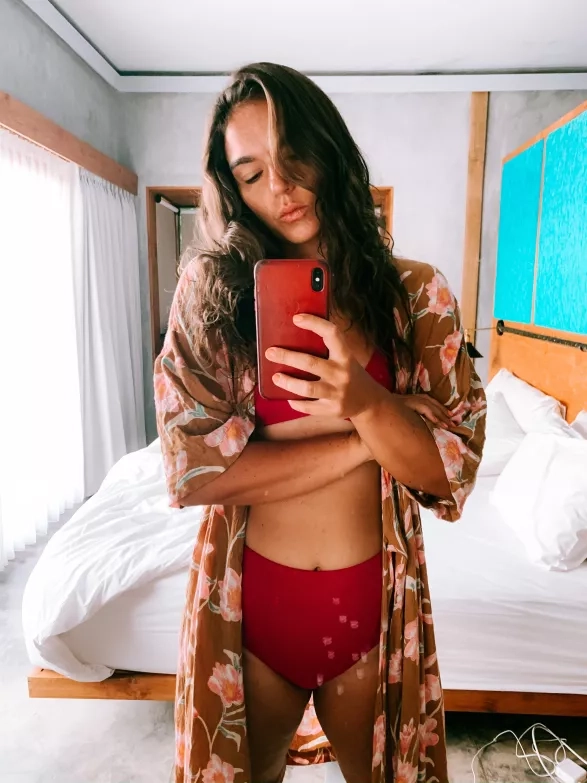 Klara Pokorna @klara_yoga Klara Pokorna @klara_yoga