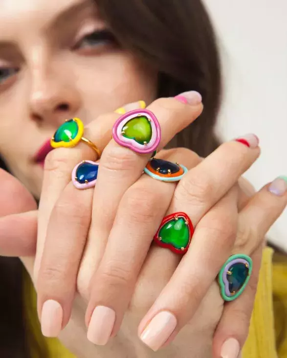 CHARLOTTE SIMONE CHARLOTTE SIMONE