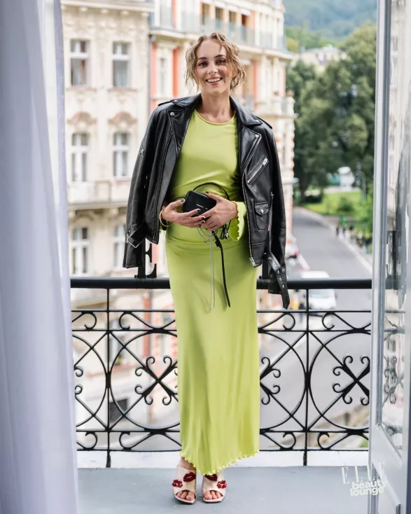 Elizaveta Maximová Elizaveta Maximová