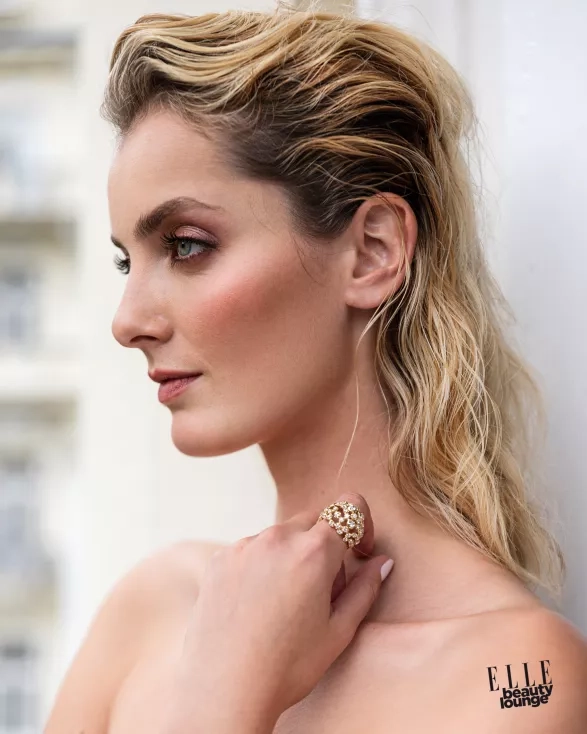 Denisa Dvořáková Denisa Dvořáková