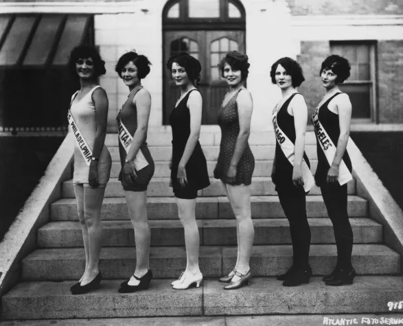 BEAUTY STANDRADY 1920'S ANEB POČÁTEK TYRANIE DOKONALOSTI BEAUTY STANDRADY 1920'S ANEB POČÁTEK TYRANIE DOKONALOSTI