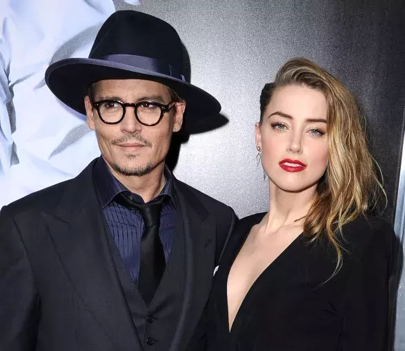 Amber Heard a Johnny Depp Amber Heard a Johnny Depp