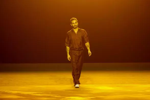 MARC JACOBS MARC JACOBS