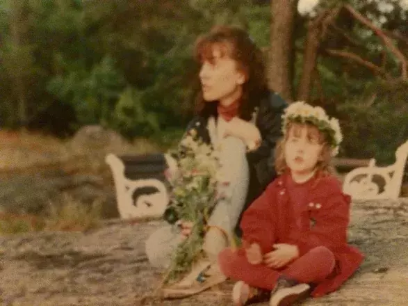 VALENTINA NÍZKÁ VALENTINA NÍZKÁ