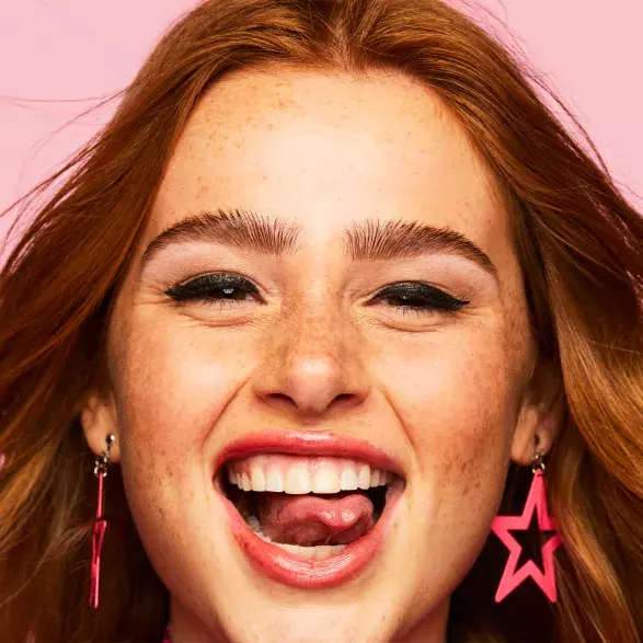 Vyčesané obočí Úprava obočí