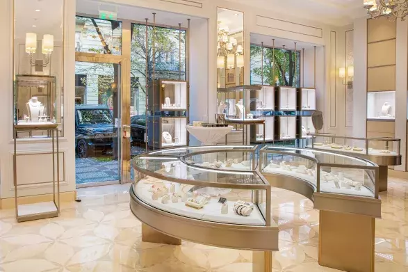 HALADA HALADA v Pařížské