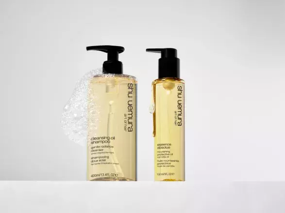 Japonský ceremoniál v péči o vlasy Péče Shu uemura