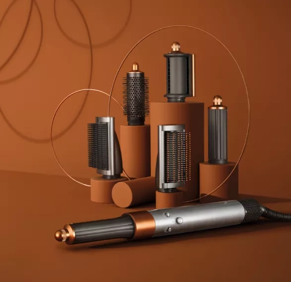 Kompaktní sestava pro variabilní použití jednoho styleru. Nástavce Dyson Airwrap