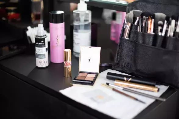 Make-up Master Make-up Master