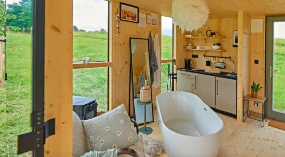 Chatička TwoFingers Chatička TwoFingers