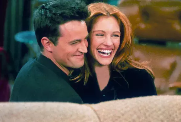 Matthew Perry a Julia Roberts Matthew Perry a Julia Roberts