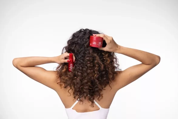 Ultimate Repair zkrotí i hodně neposedné vlasy. Ultimate Repair