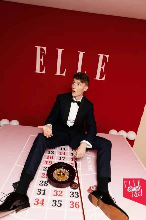 Elle Beauty Lounge Red Elle Beauty Lounge Red