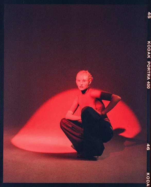 Spotlight Annet X Spotlight Annet X