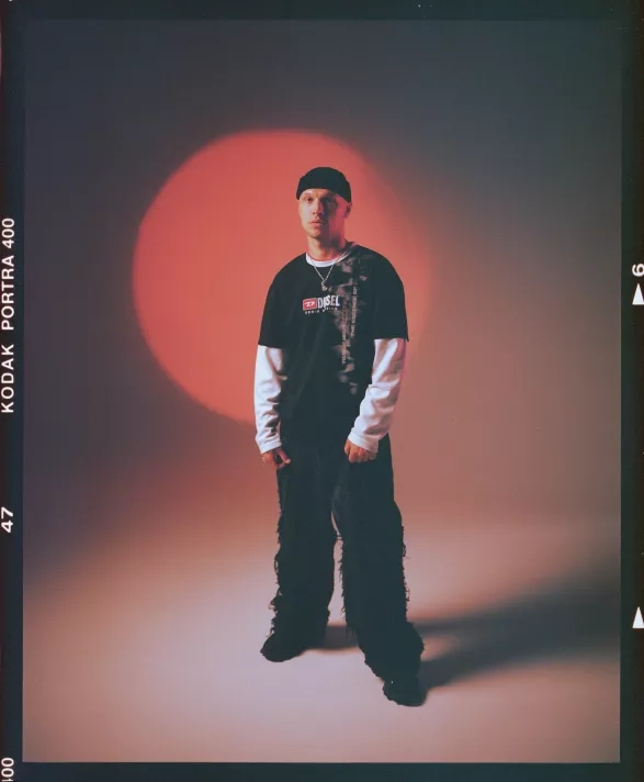 Spotlight Viktor Sheen Spotlight Viktor Sheen