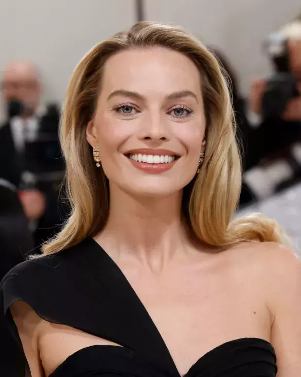 Margot Robbie porodila syna Margot Robbie porodila syna