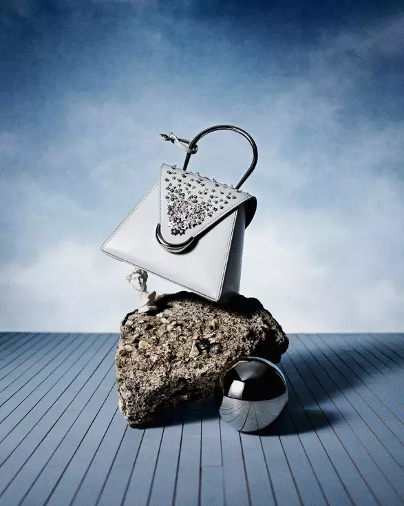 Delvaux Delvaux