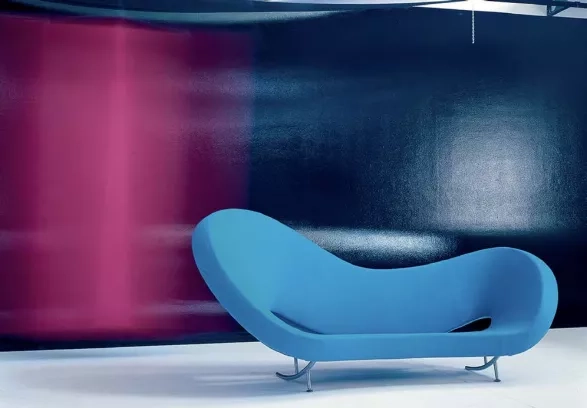 Elegantní sofa z kolekce Victoria & Albert Elegantní sofa z kolekce Victoria & Albert