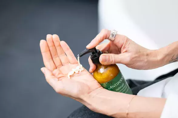 Pečující rutina Ivany Jirešové se značkou Antipodes Pečující rutina Ivany Jirešové se značkou Antipodes