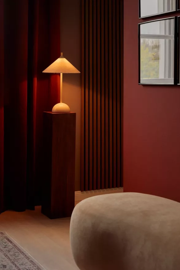 Růžová a vínová v interiéru Růžová a vínová v interiéru