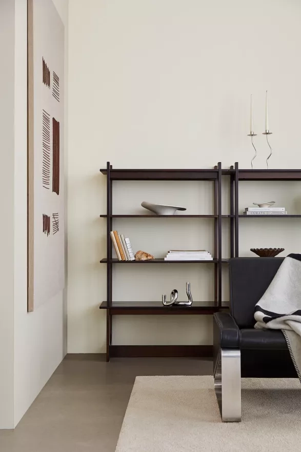 Dřevěný stojací regál Dřevěný stojací regál