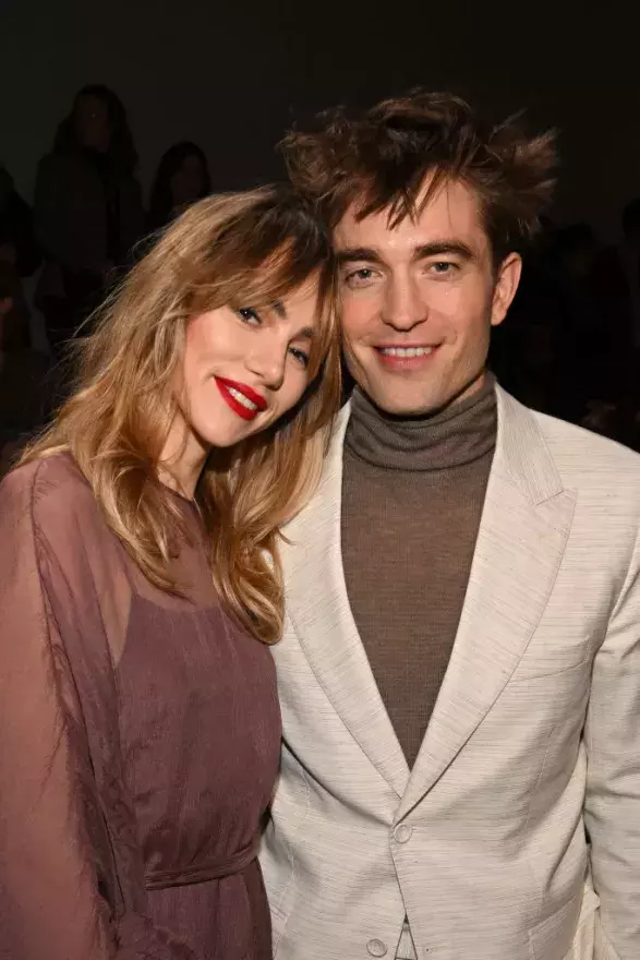 Robert Pattinson a Suki Waterhouse Robert Pattinson a Suki Waterhouse