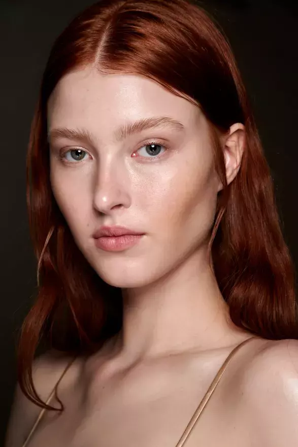 Barvy na vlasy roku 2025 Barvy na vlasy roku 2025