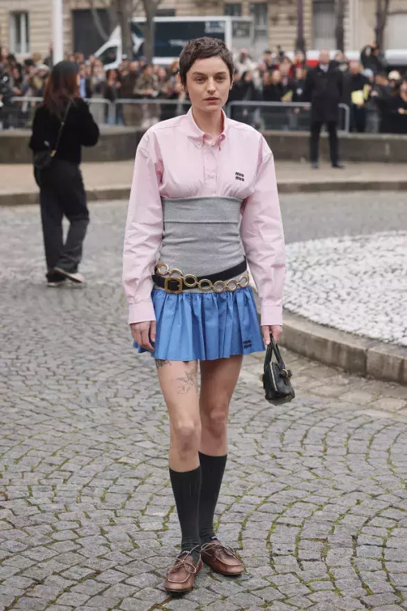 Emma Corrin Emma Corrin