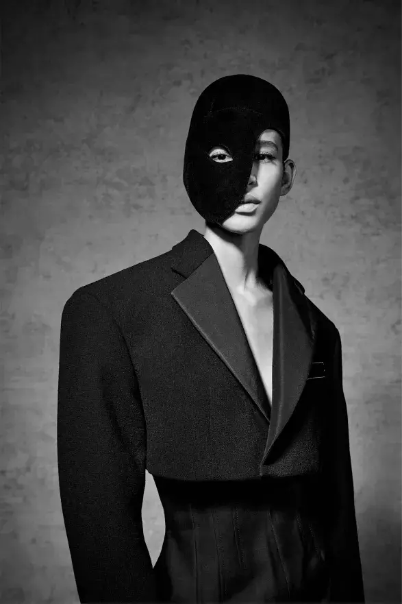 Schiaparelli, SS22 Schiaparelli, SS22