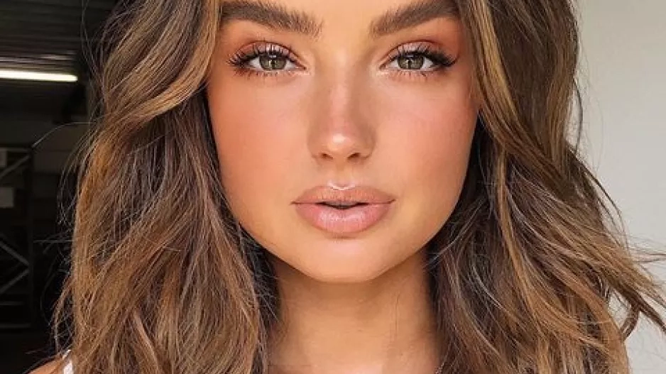 pink & peachy tones pink & peachy tones