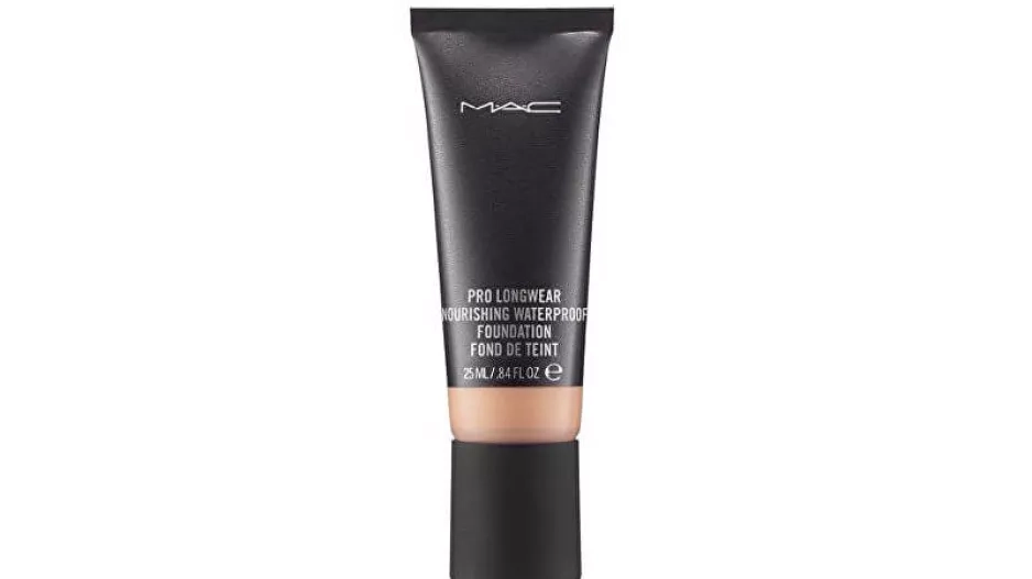 MAC Pro Longwear Nourishing Waterproof Foundation MAC Pro Longwear Nourishing Waterproof Foundation