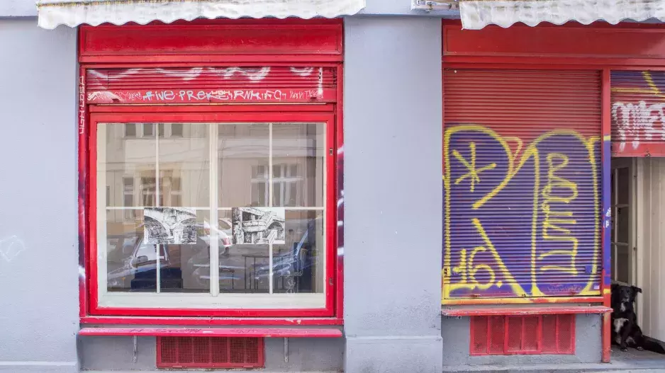 galerie Berlinskej Model je kousek od Strossmayerova náměstí galerie Berlinskej Model je kousek od Strossmayerova náměstí