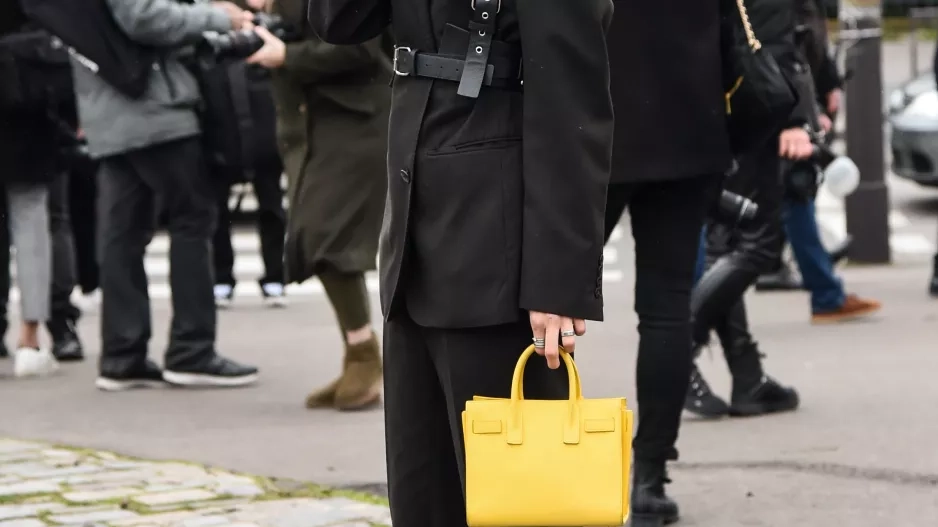 Street Style - Paris Fashion Week - Womenswear Fall/Winter 2020/2021 Street Style - Paris Fashion Week - Womenswear Fall/Winter 2020/2021