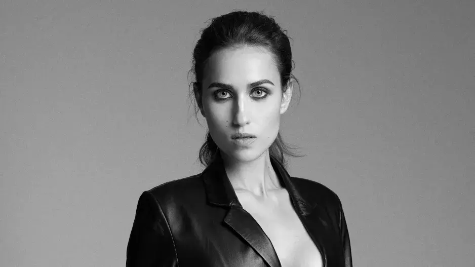 SYLVIE PILIPOVA SYLVIE PILIPOVA