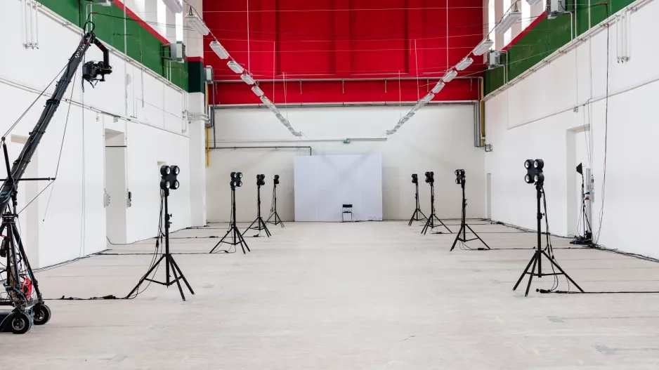 Přehlídková hala připravená na show Přehlídková hala připravená na show