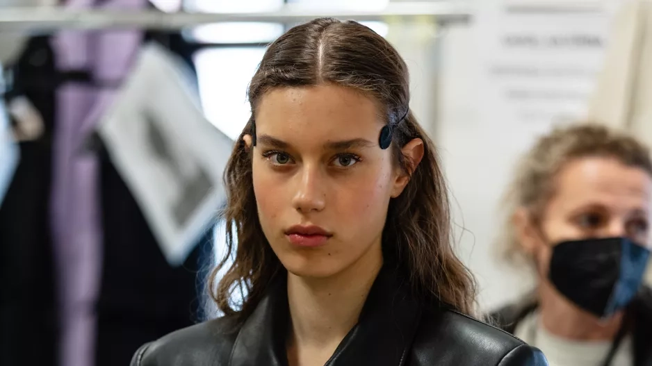 Kolekce značky La Formela vytvářela v zákulisí atmosféru ženského kmenu Kolekce značky La Formela vytvářela v zákulisí atmosféru ženského kmenu