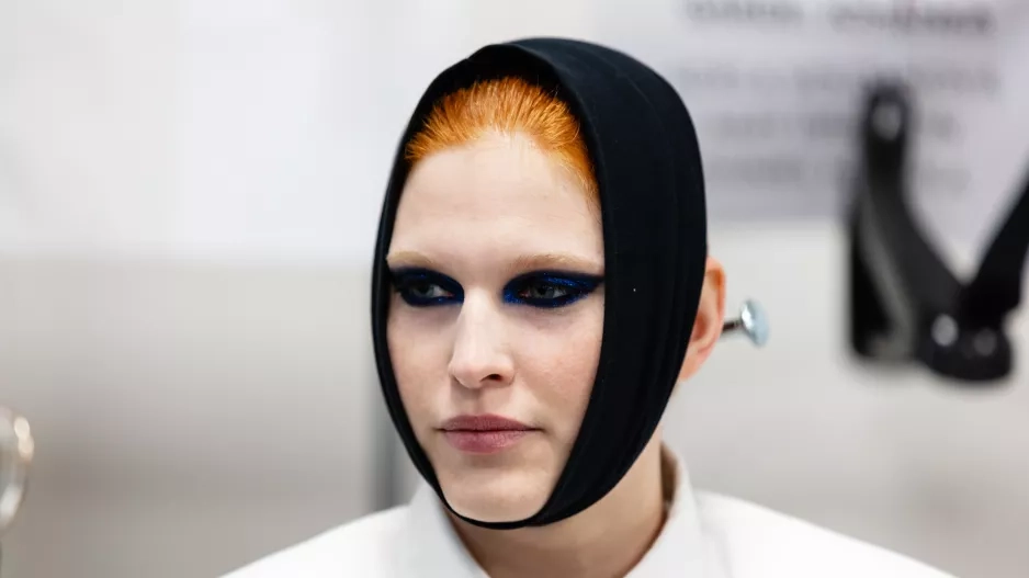 I pražský MBPFW sleduje světové beauty trendy, zde návrat k expresivnímu líčení šedesátých let I pražský MBPFW sleduje světové beauty trendy, zde návrat k expresivnímu líčení šedesátých let