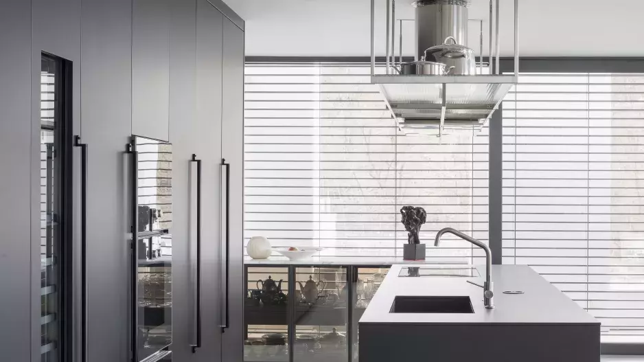 KARLÍNSKÝ BYT KARLÍNSKÝ BYT