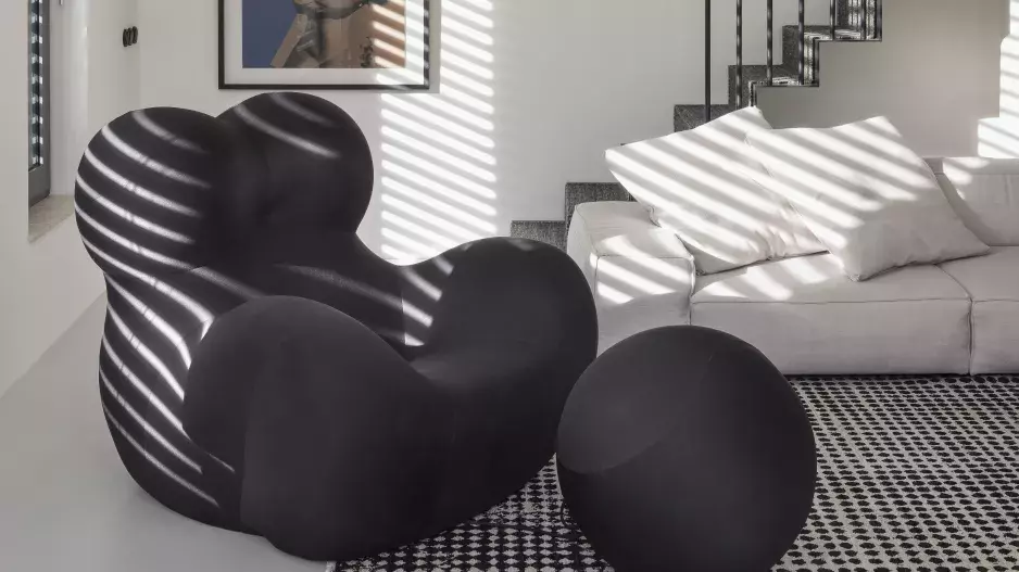 KARLÍNSKÝ BYT KARLÍNSKÝ BYT