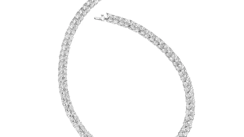 Stříbrný náhrdelník se zirkony Stříbrný náhrdelník se zirkony