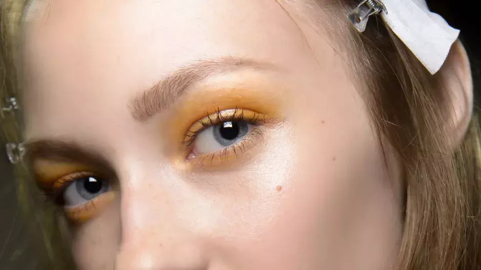 Trendy make-up Trendy make-up