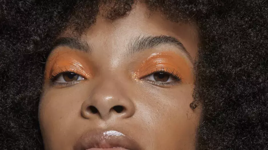 Trendy make-up Trendy make-up