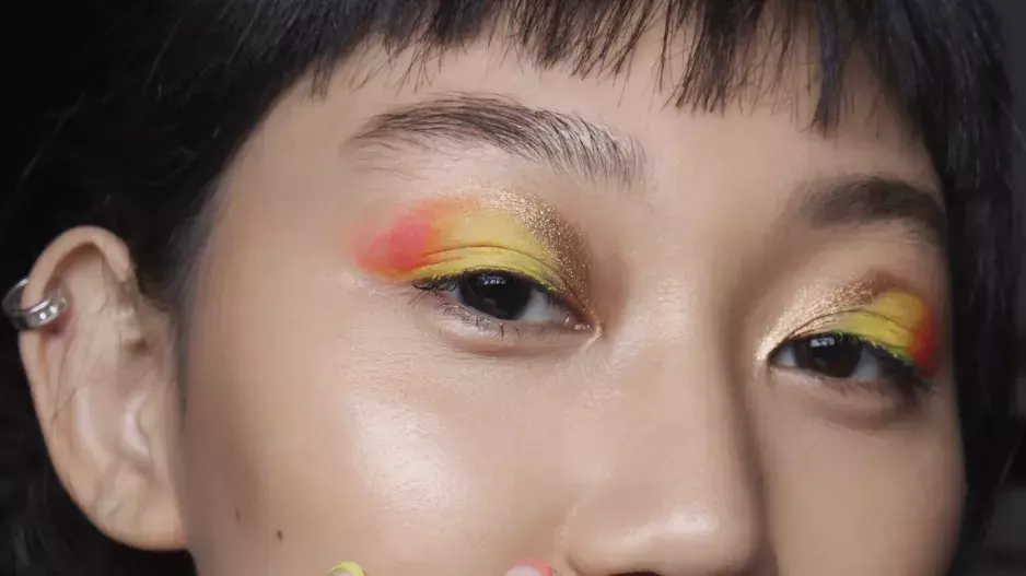 Trendy make-up Trendy make-up