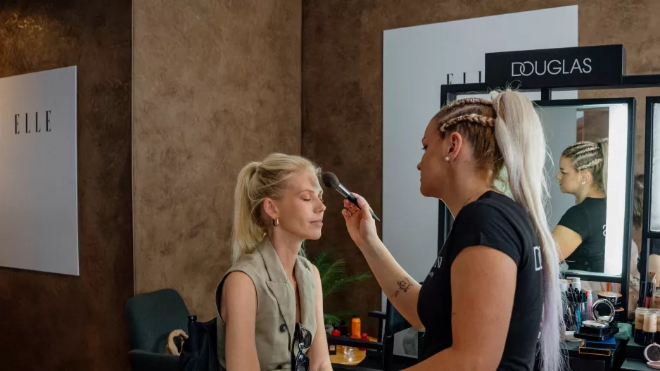 ELLE Beauty Lounge ELLE Beauty Lounge