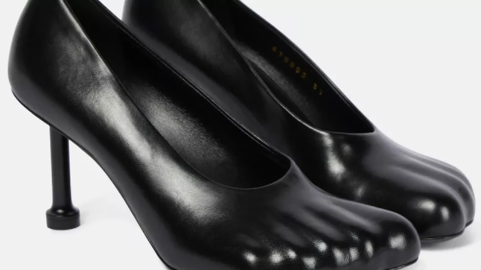 Cartoon shoes Cartoon shoes