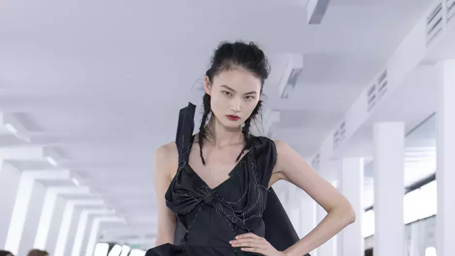 Beauty trendy z pařížského fashion weeku Beauty trendy z pařížského fashion weeku