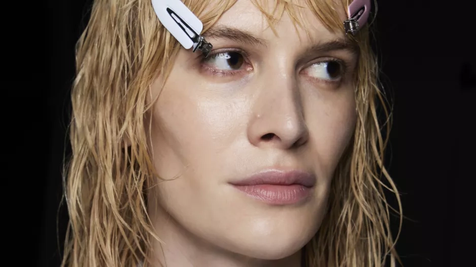 Hairstyles zimy 2023 Hairstyles zimy 2023