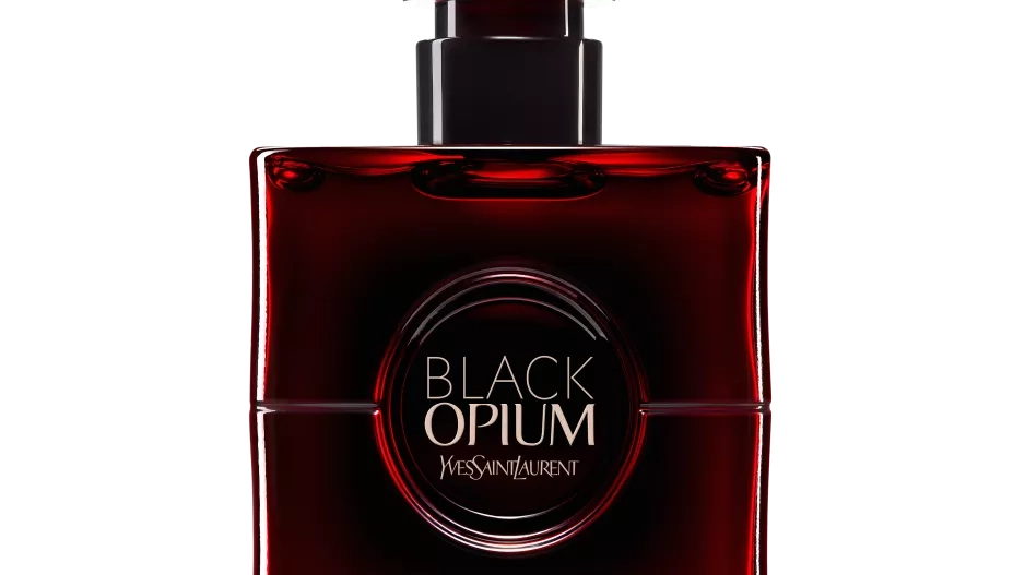 Black Opium Eau de Parfum Over Red Black Opium Eau de Parfum Over Red